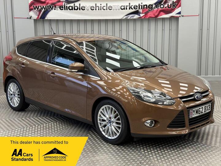 Ford Focus 1.0T EcoBoost Zetec Euro 5 (s/s) 5dr