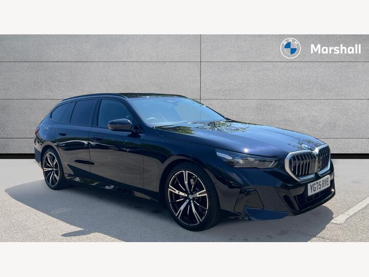 BMW 5 Series 2.0 530e 22.1kWh M Sport Touring Steptronic Euro 6 (s/s) 5dr BMW 5 Series 2.0 530e 22.1kWh M Sport Touring Steptronic Euro 6 (s/s) 5dr