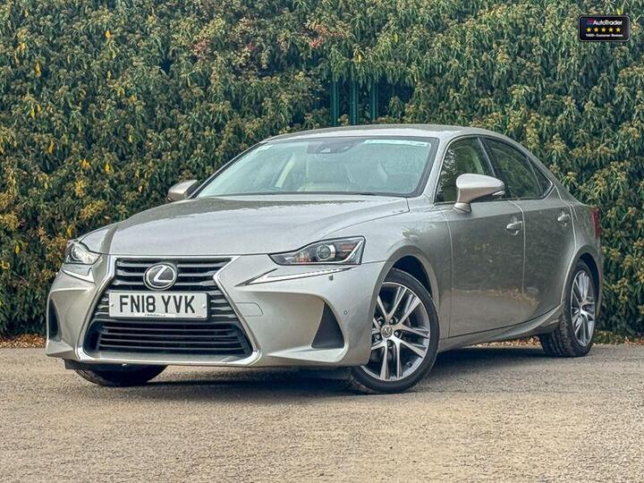 Lexus IS 2.5 300h Advance E-CVT Euro 6 (s/s) 4dr