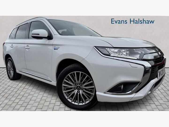 Mitsubishi Outlander 2.4h TwinMotor 13.8kWh Dynamic CVT 4WD Euro 6 (s/s) 5dr Mitsubishi Outlander 2.4h TwinMotor 13.8kWh Dynamic CVT 4WD Euro 6 (s/s) 5dr