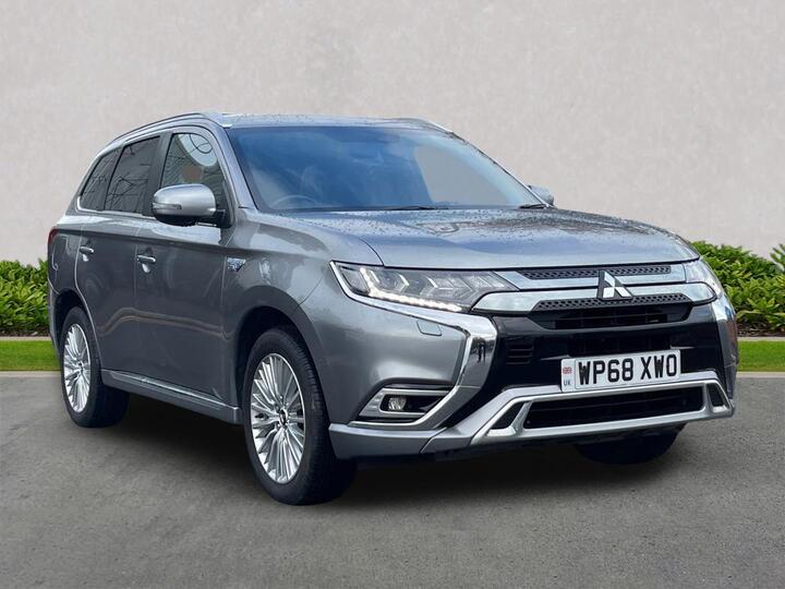 Mitsubishi OUTLANDER 2.4h TwinMotor 13.8kWh 4h CVT 4WD Euro 6 (s/s) 5dr Mitsubishi OUTLANDER 2.4h TwinMotor 13.8kWh 4h CVT 4WD Euro 6 (s/s) 5dr
