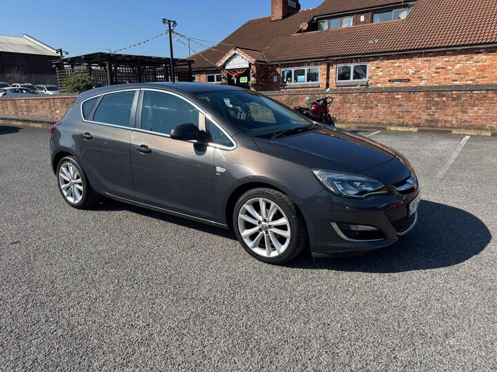 Vauxhall Astra 1.6 16v Elite Auto Euro 5 5dr Vauxhall Astra 1.6 16v Elite Auto Euro 5 5dr
