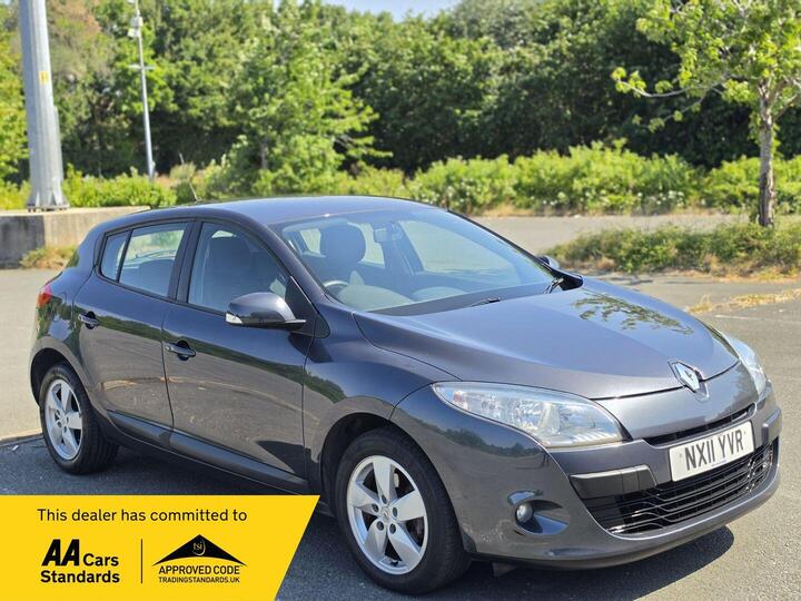 Renault Megane 1.6 16V Expression Euro 5 5dr