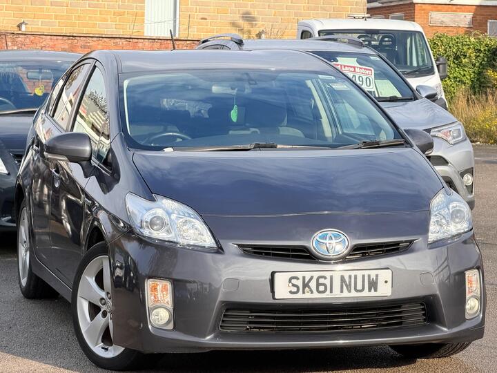 Toyota Prius 1.8 VVT-h T4 CVT Euro 5 (s/s) 5dr Toyota Prius 1.8 VVT-h T4 CVT Euro 5 (s/s) 5dr