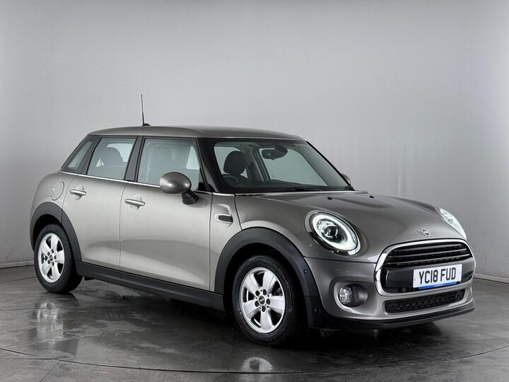 MINI Hatch 1.5 Cooper Steptronic Euro 6 (s/s) 5dr