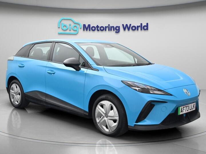 MG MG4 64kWh SE Long Range Auto 5dr