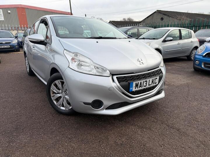 Peugeot 208 1.2 VTi Access+ Euro 5 5dr