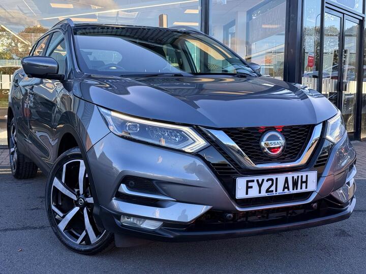 Nissan Qashqai 1.3 DIG-T N-Motion Euro 6 (s/s) 5dr