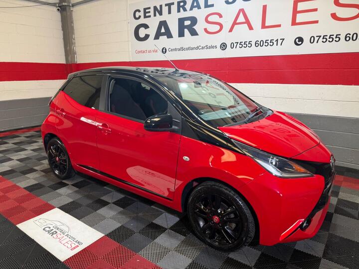Toyota AYGO 1.0 VVT-i X-cite 4 Red Bi-Tone Euro 6 5dr