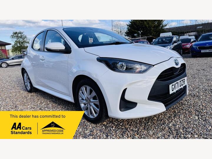 Toyota Yaris 1.5 VVT-h Icon E-CVT Euro 6 (s/s) 5dr