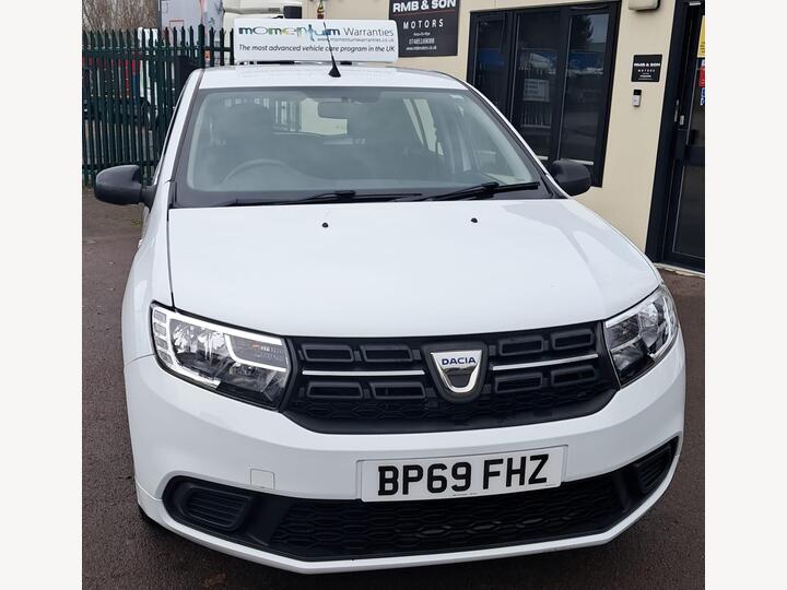 Dacia Sandero 1.0 SCe Essential Euro 6 5dr Dacia Sandero 1.0 SCe Essential Euro 6 5dr