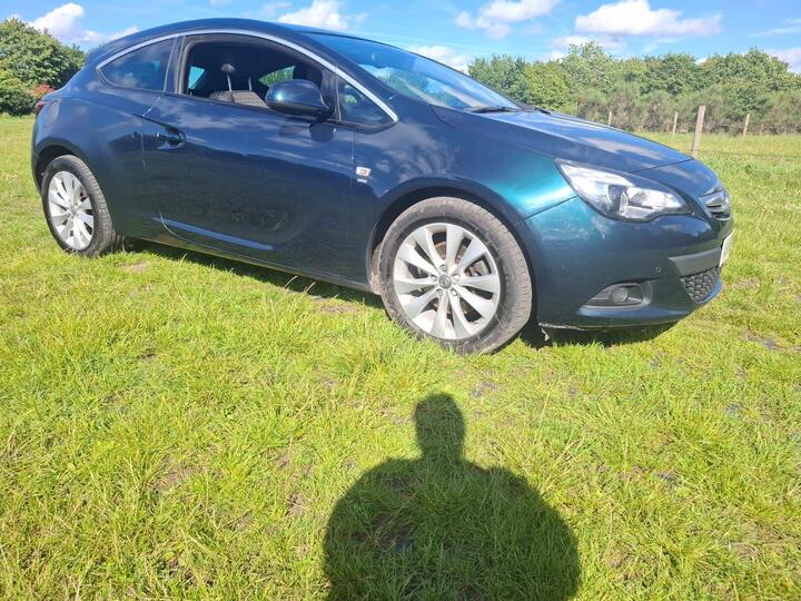 Vauxhall Astra GTC 2.0 CDTi SRi Euro 5 (s/s) 3dr