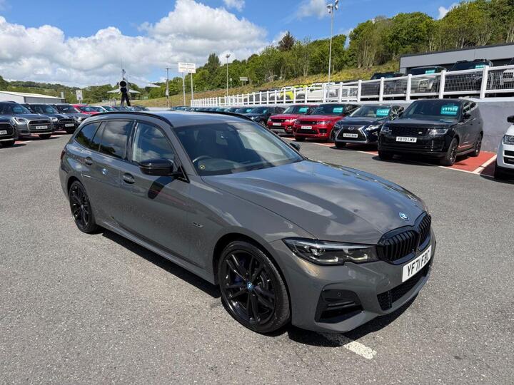 BMW 3 SERIES 2.0 330e 12kWh M Sport Pro Edition Touring Auto Euro 6 (s/s) 5dr