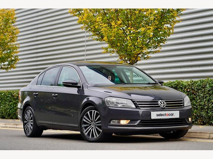 Volkswagen Passat 2.0 TDI BlueMotion Tech Sport Euro 5 (s/s) 4dr Volkswagen Passat 2.0 TDI BlueMotion Tech Sport Euro 5 (s/s) 4dr