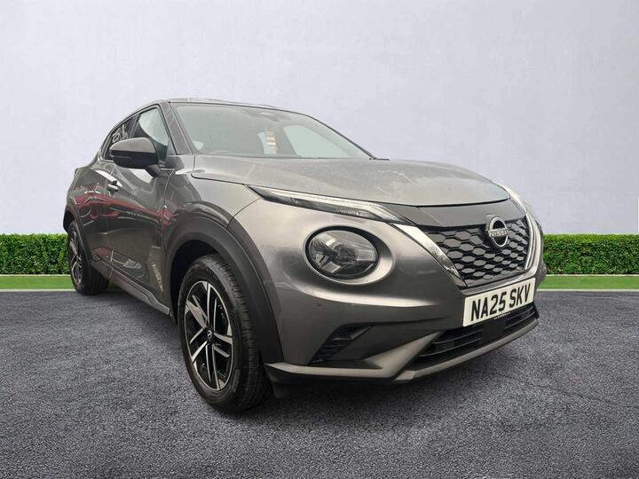 Nissan JUKE 1.6 N-Connecta Auto Euro 6 5dr
