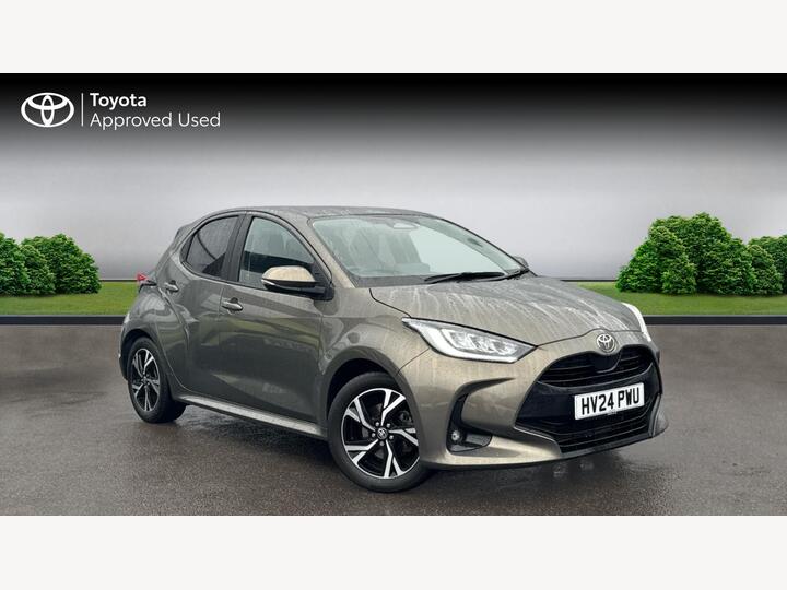 Toyota Yaris 1.5 VVT-h Design E-CVT Euro 6 (s/s) 5dr