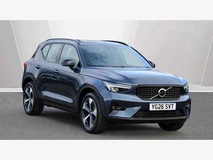 Volvo XC40 2.0 B3 MHEV Plus Dark DCT Auto Euro 6 (s/s) 5dr