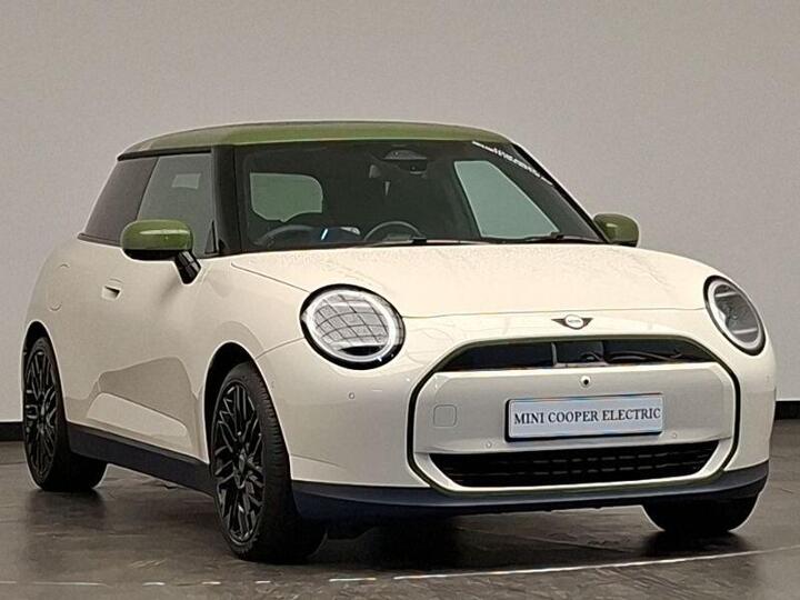 MINI Electric Cooper SE 54.2kWh Paul Smith Edition Auto 3dr