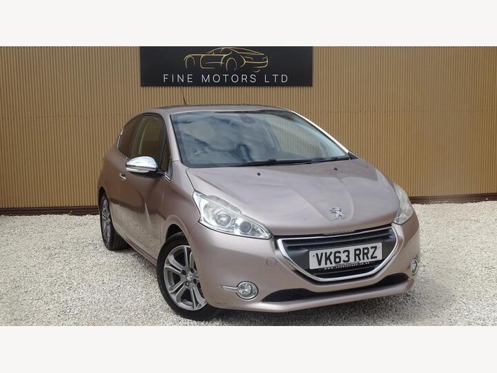Peugeot 208 1.2 VTi Allure Euro 5 3dr