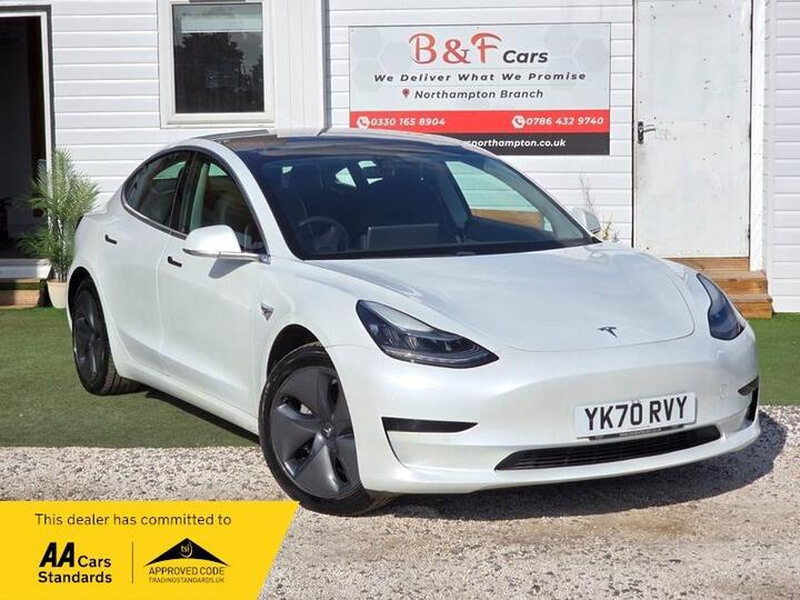 Tesla Model 3 Standard Range Plus Auto RWD 4dr