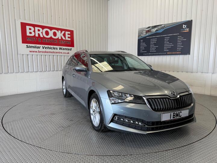 Skoda Superb 1.4 TSI IV 13kWh SE Technology DSG Euro 6 (s/s) 5dr Skoda Superb 1.4 TSI IV 13kWh SE Technology DSG Euro 6 (s/s) 5dr