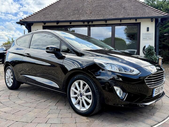 Ford Fiesta 1.0T EcoBoost Titanium Euro 6 (s/s) 3dr
