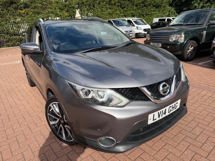 Nissan Qashqai 1.2 DIG-T Tekna 2WD Euro 5 (s/s) 5dr