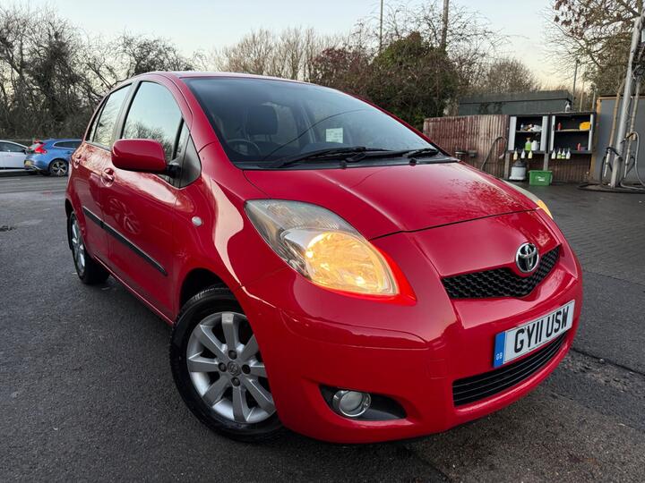 Toyota Yaris 1.33 Dual VVT-i T Spirit Euro 5 (s/s) 5dr