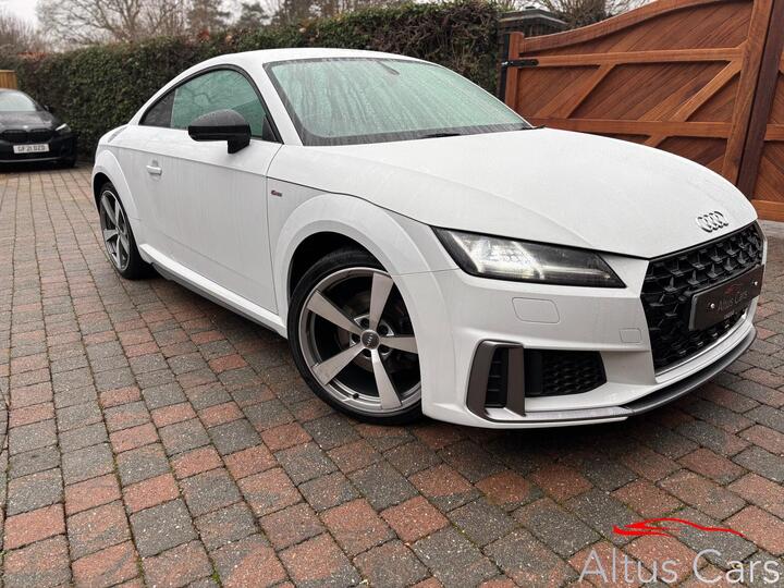 Audi TT 2.0 TFSI 40 S Line S Tronic Euro 6 (s/s) 3dr