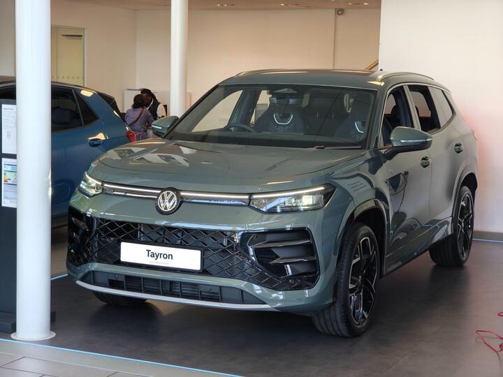 Volkswagen Tayron 1.5 ETSI MHEV R-Line DSG Euro 6 (s/s) 5dr