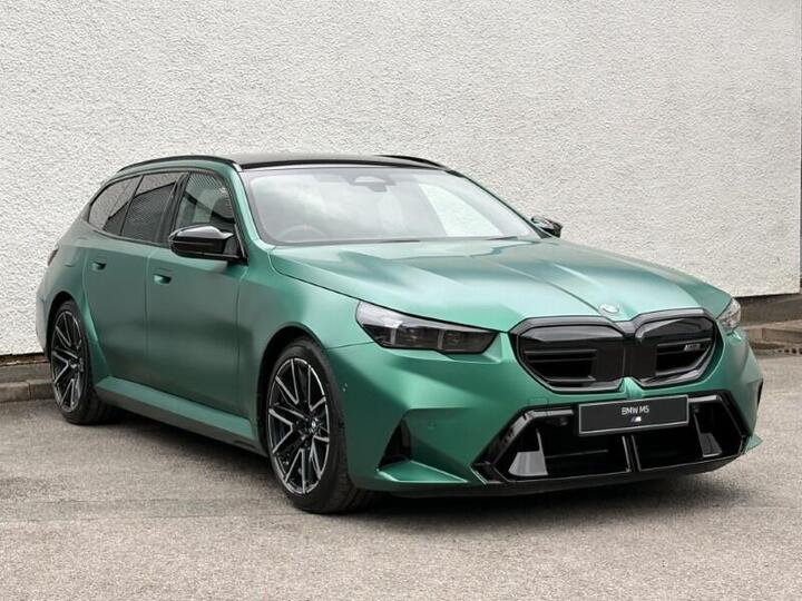 BMW M5 4.4 22.1kWh Touring Steptronic XDrive Euro 6 (s/s) 5dr