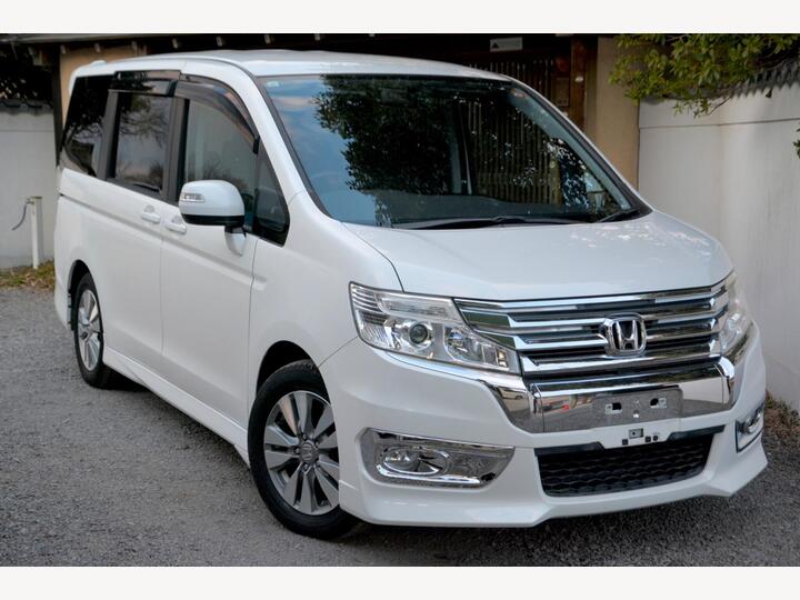 Honda Stepwagon 2.0 Spada S Package - Eight Seater