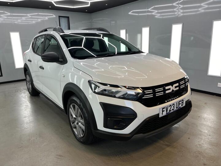 Dacia Sandero Stepway 1.0 TCe Essential Euro 6 (s/s) 5dr