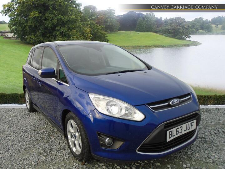 Ford Grand C-Max 1.0T EcoBoost Zetec Euro 5 (s/s) 5dr Ford Grand C-Max 1.0T EcoBoost Zetec Euro 5 (s/s) 5dr