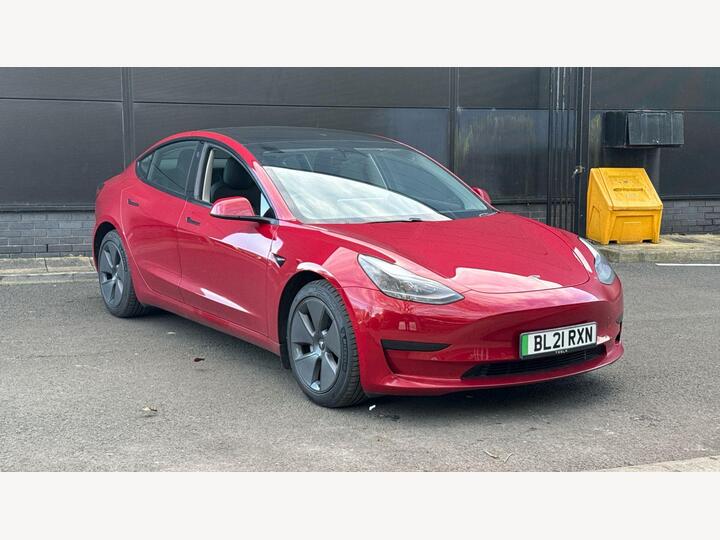 Tesla Model 3 Standard Range Plus Auto RWD 4dr