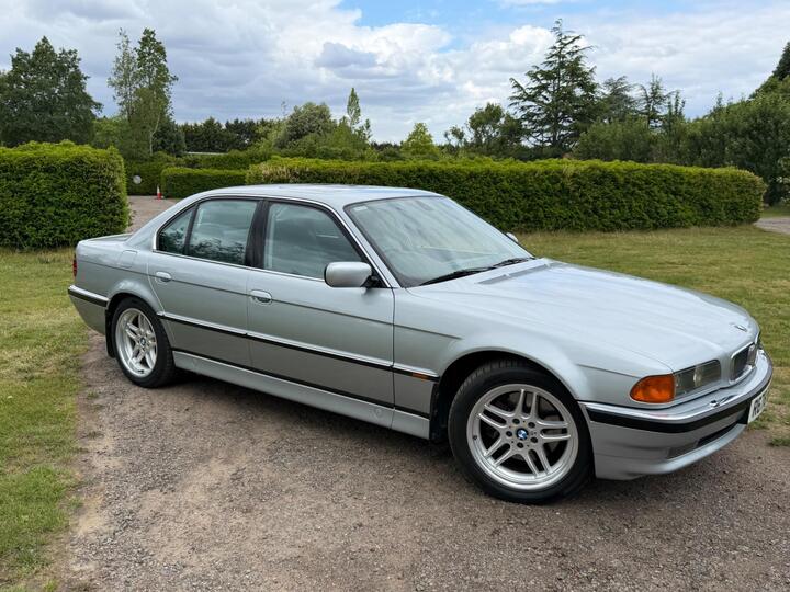 BMW 7 Series 5.4 750i 4dr