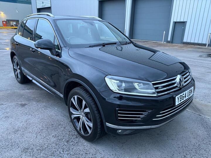 Volkswagen Touareg 3.0 TDI V6 BlueMotion Tech R-Line Tiptronic 4WD Euro 6 (s/s) 5dr Volkswagen Touareg 3.0 TDI V6 BlueMotion Tech R-Line Tiptronic 4WD Euro 6 (s/s) 5dr
