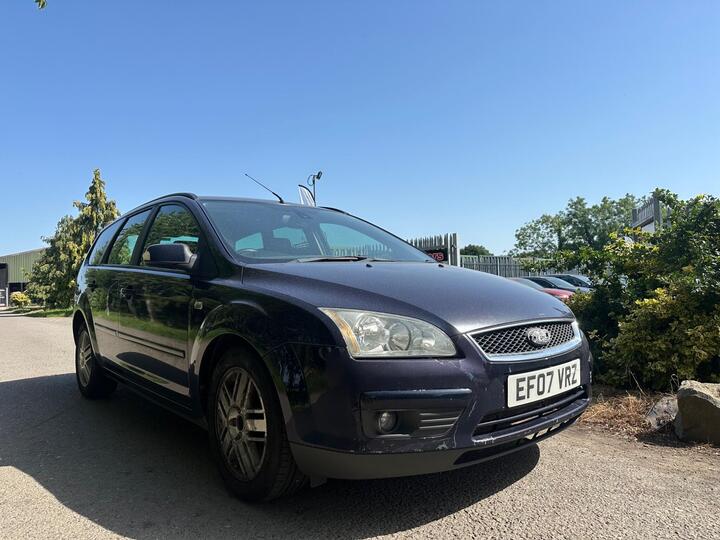Ford Focus 2.0 Ghia 5dr