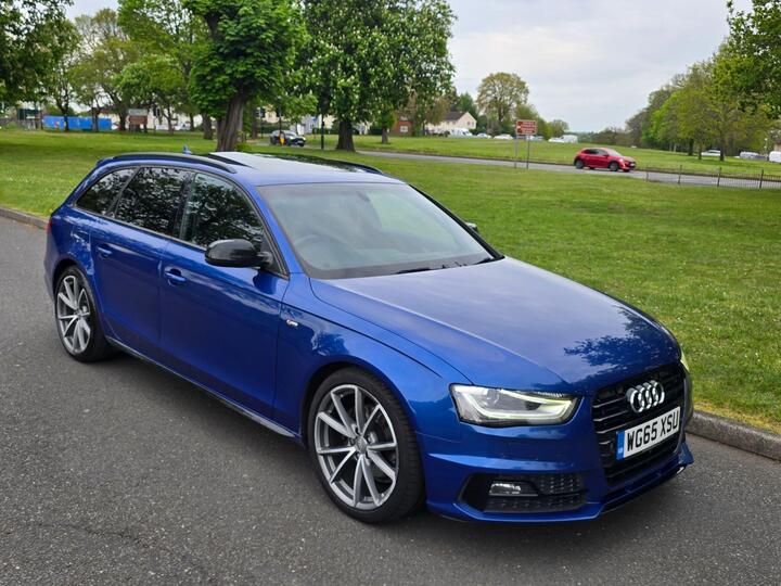 Audi A4 Avant 2.0 TDI Black Edition Euro 6 (s/s) 5dr (Nav) Audi A4 Avant 2.0 TDI Black Edition Euro 6 (s/s) 5dr (Nav)