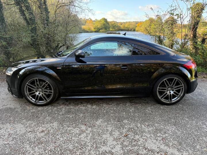 Audi TT 2.0 TFSI Black Edition Euro 5 (s/s) 3dr