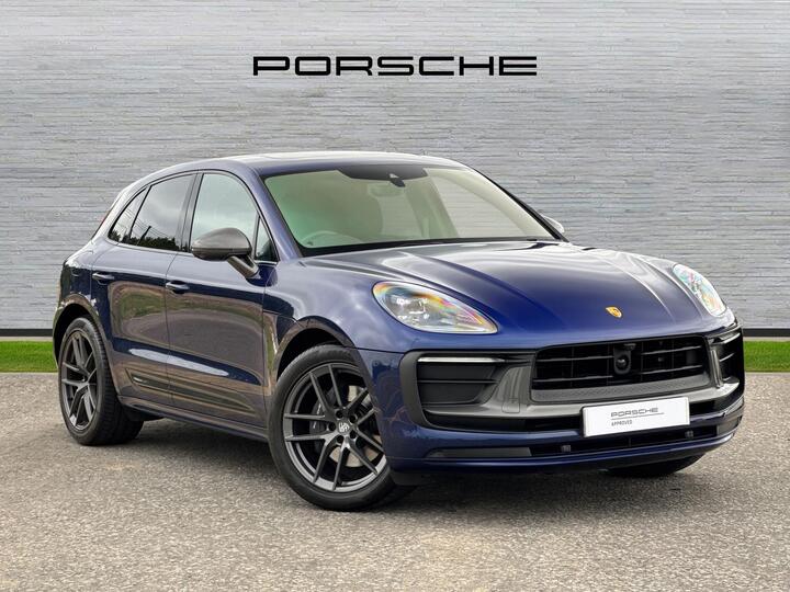 Porsche Macan 2.0T T PDK 4WD Euro 6 (s/s) 5dr Porsche Macan 2.0T T PDK 4WD Euro 6 (s/s) 5dr