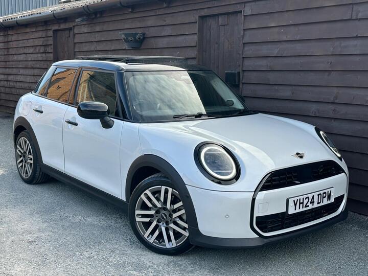 MINI Cooper 1.5C Classic Steptronic Euro 6 (s/s) 5dr