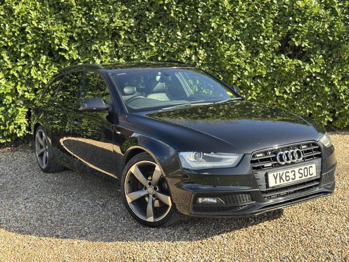 Audi A4 Avant 2.0 TDI Black Edition S Tronic Quattro Euro 5 (s/s) 5dr