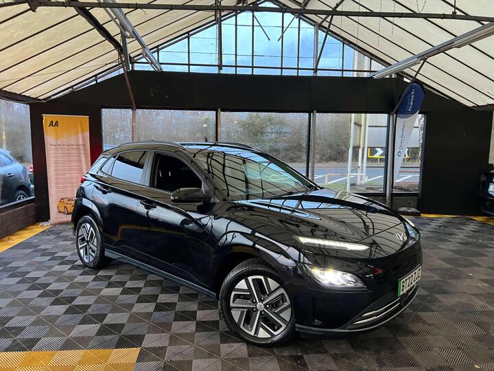 Hyundai KONA 64kWh Premium Auto 5dr (10.5kW Charger)