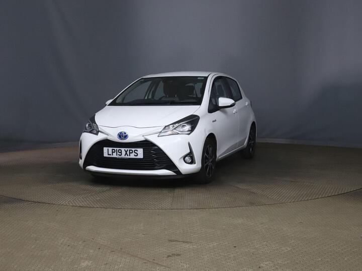 Toyota Yaris 1.5 VVT-h Icon Tech E-CVT Euro 6 (s/s) 5dr