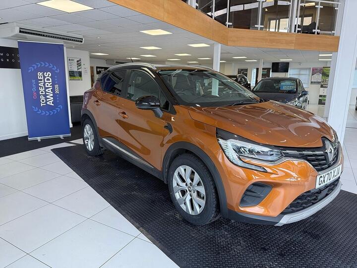 Renault Captur 1.3 TCe Iconic Euro 6 (s/s) 5dr