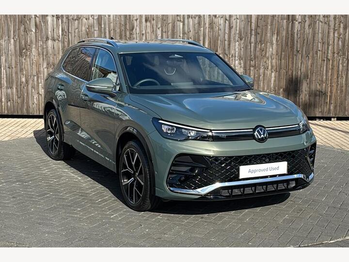 Volkswagen Tiguan 2.0 TDI R-Line DSG Euro 6 (s/s) 5dr