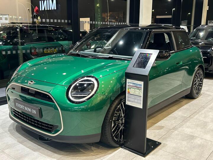 MINI Electric Cooper E 40.7kWh Exclusive Auto 3dr