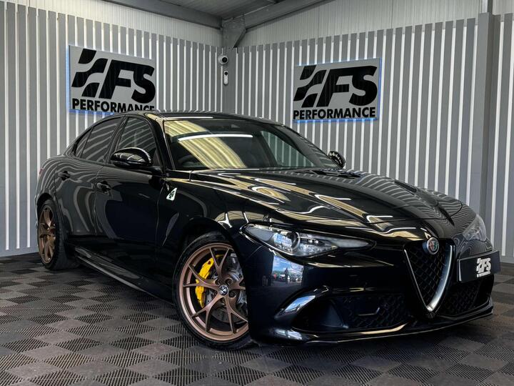 Alfa Romeo Giulia 2.9 V6 Bi-Turbo Quadrifoglio Auto Euro 6 (s/s) 4dr