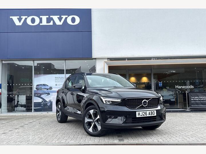 Volvo XC40 2.0 B4 MHEV Plus Dark DCT Auto Euro 6 (s/s) 5dr